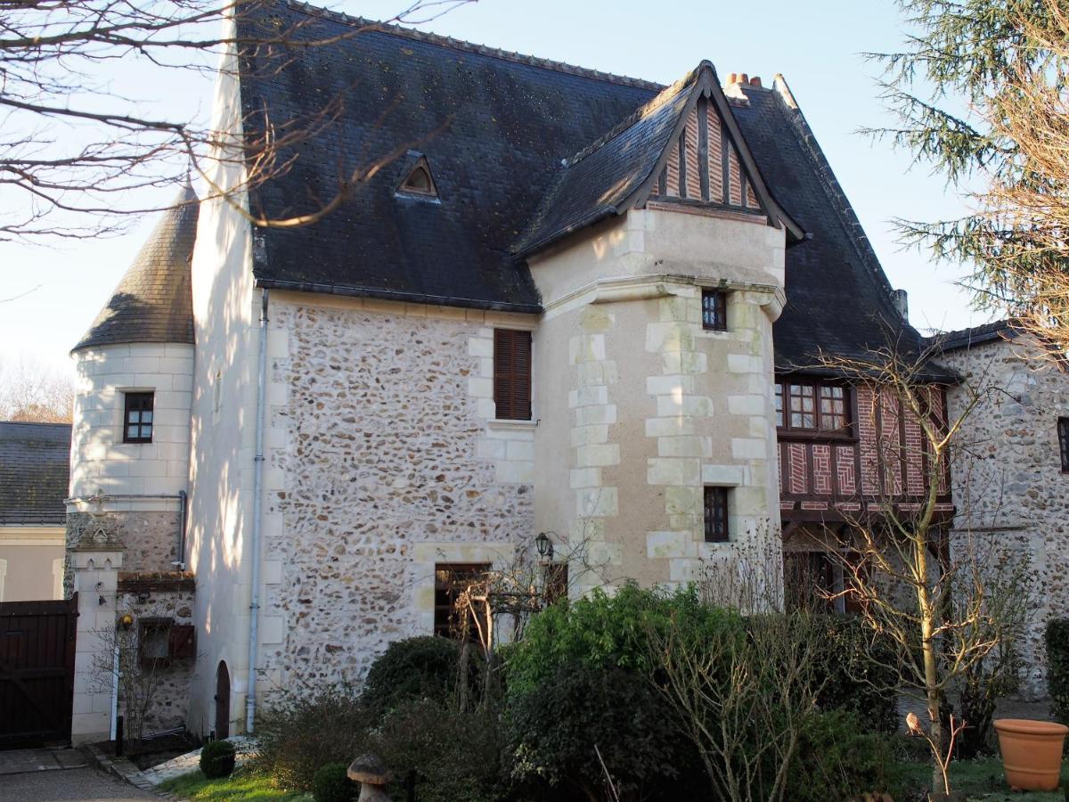Hotel Manoir Du Rouvre Mettray Exterior foto